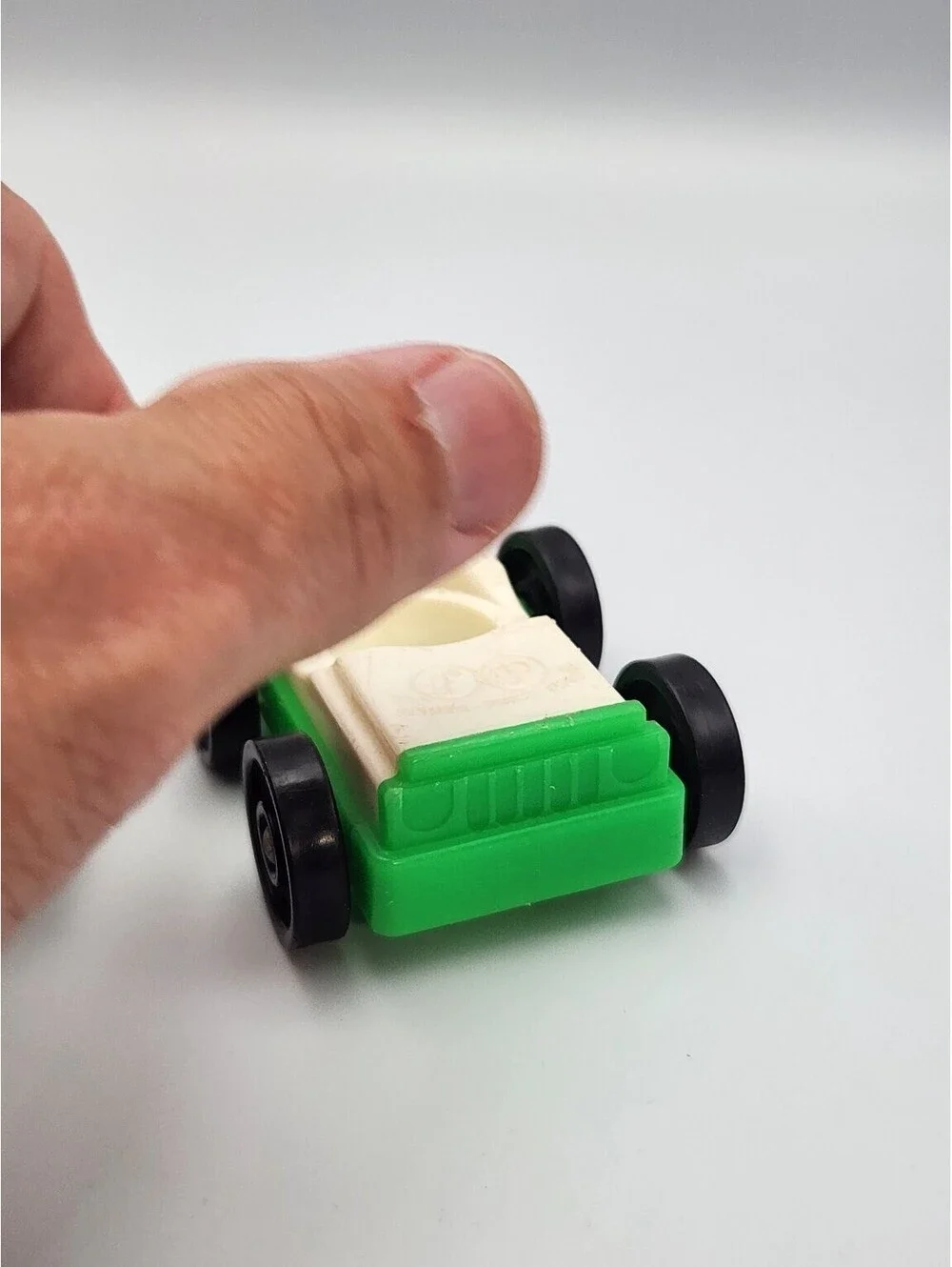 Vintage Fisher-Price Little People Wood Head Green Car & Figure Toy Vehicle C4